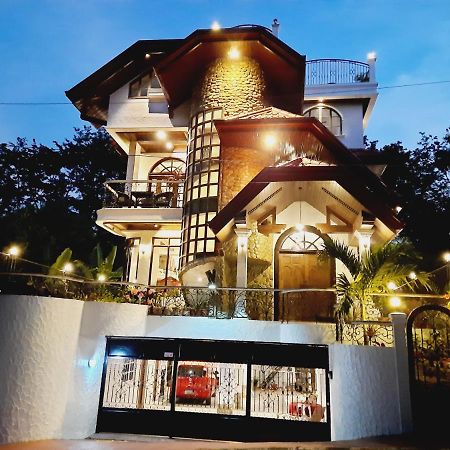 El Castillo Bed And Breakfast Angono Exteriör bild