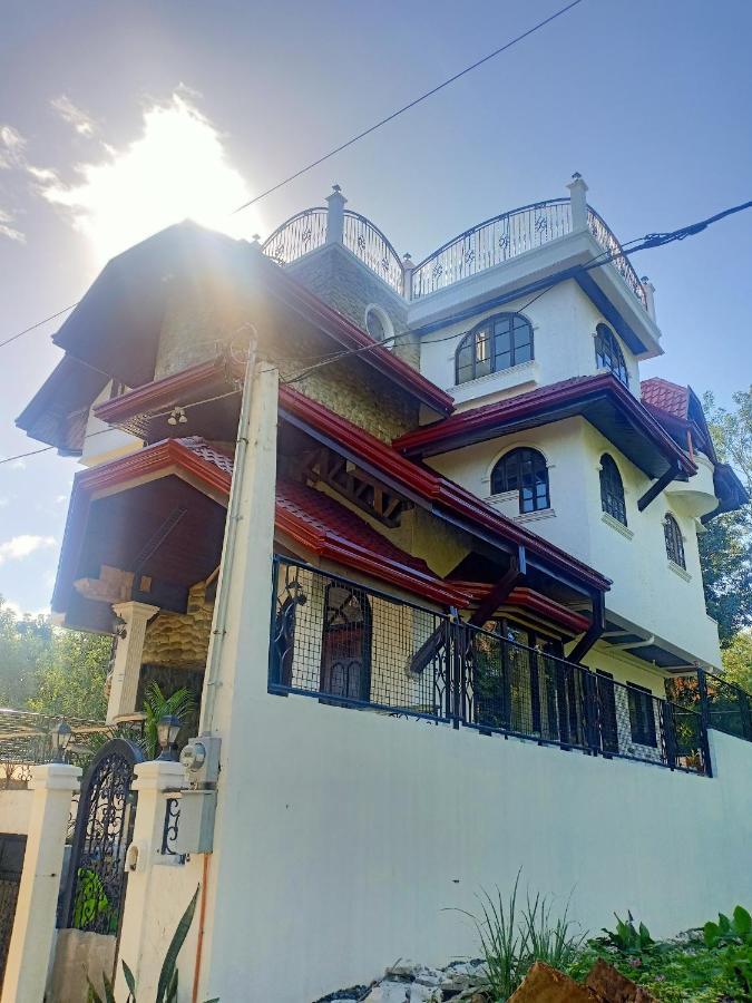 El Castillo Bed And Breakfast Angono Exteriör bild