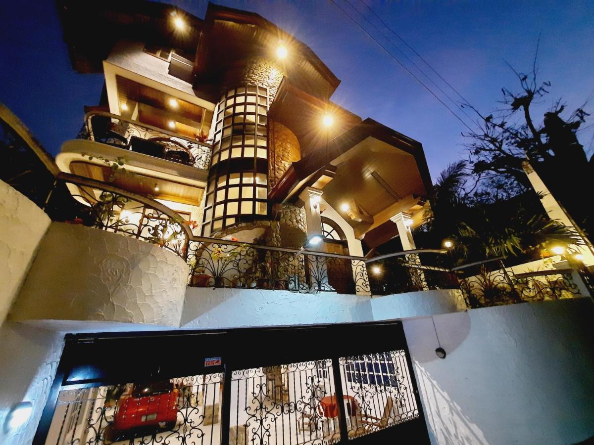 El Castillo Bed And Breakfast Angono Exteriör bild