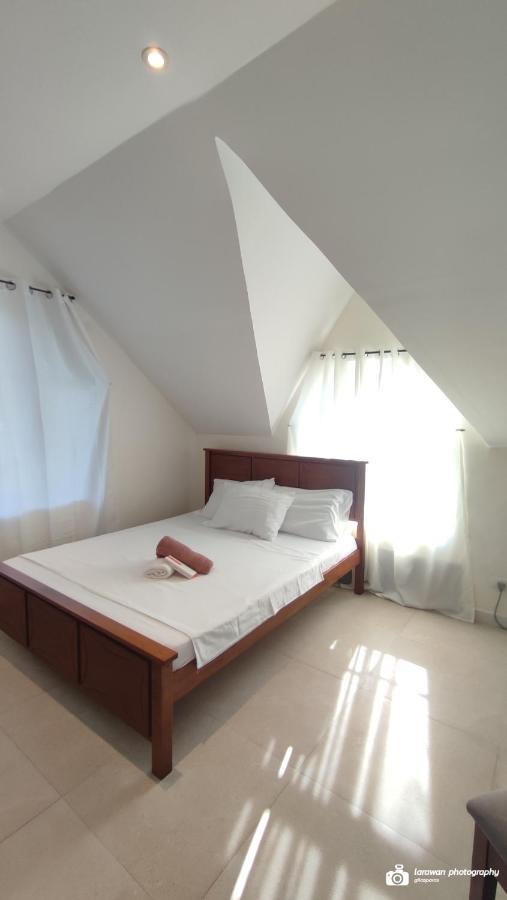El Castillo Bed And Breakfast Angono Exteriör bild